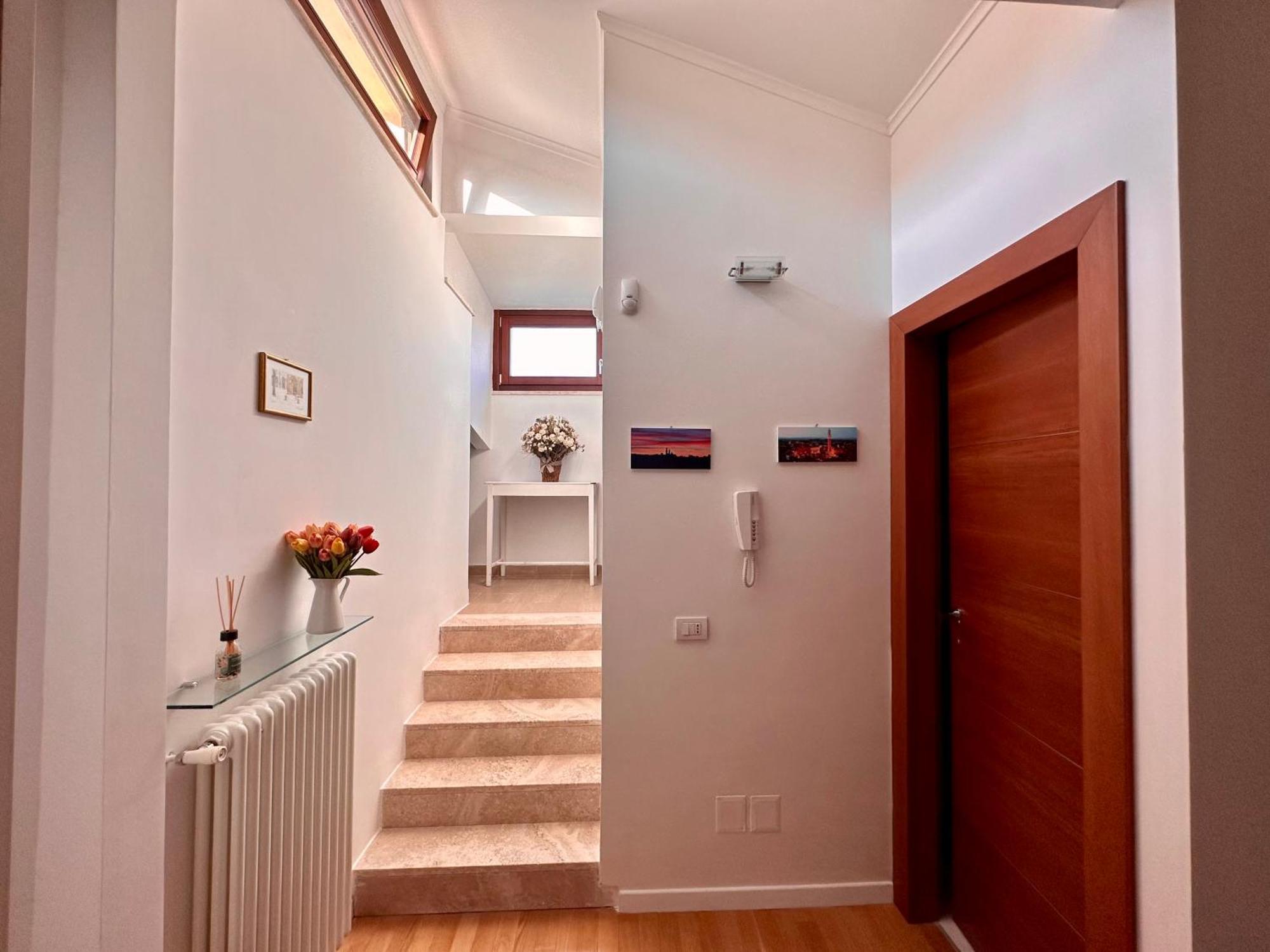 Sisters' Home - Appartamento Nel Centro Storico Con Terrazzo, Aria Condizionata E Vasca Da Bagno Siena Buitenkant foto